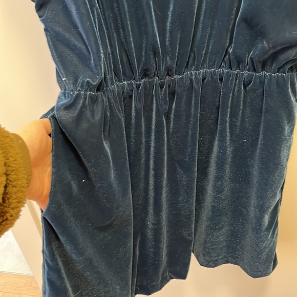 Velvet dress - Picture 3 of 4